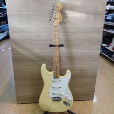Guitare électrique FENDER