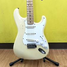 Guitare électrique FENDER